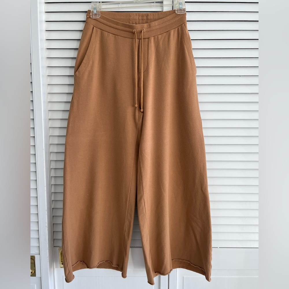 Cuyana French Terry Wide-Leg Cropped Pant (Ecru, XS)